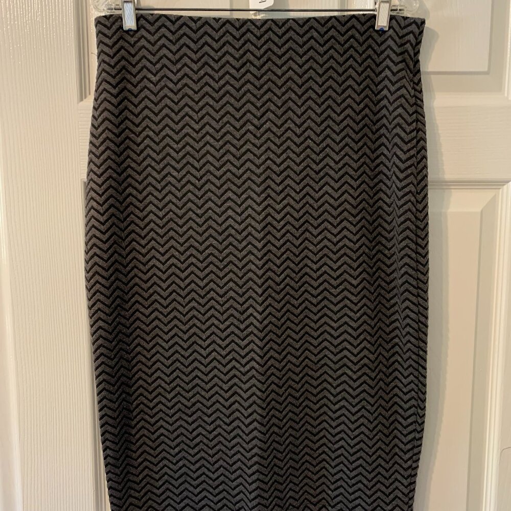 Hot Gal Brand Women's Gray Wavy Print Skirt, Size XL